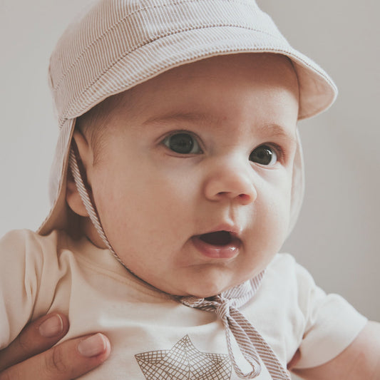 Huttelihut | T-shirt | Antique White - 5713438743146