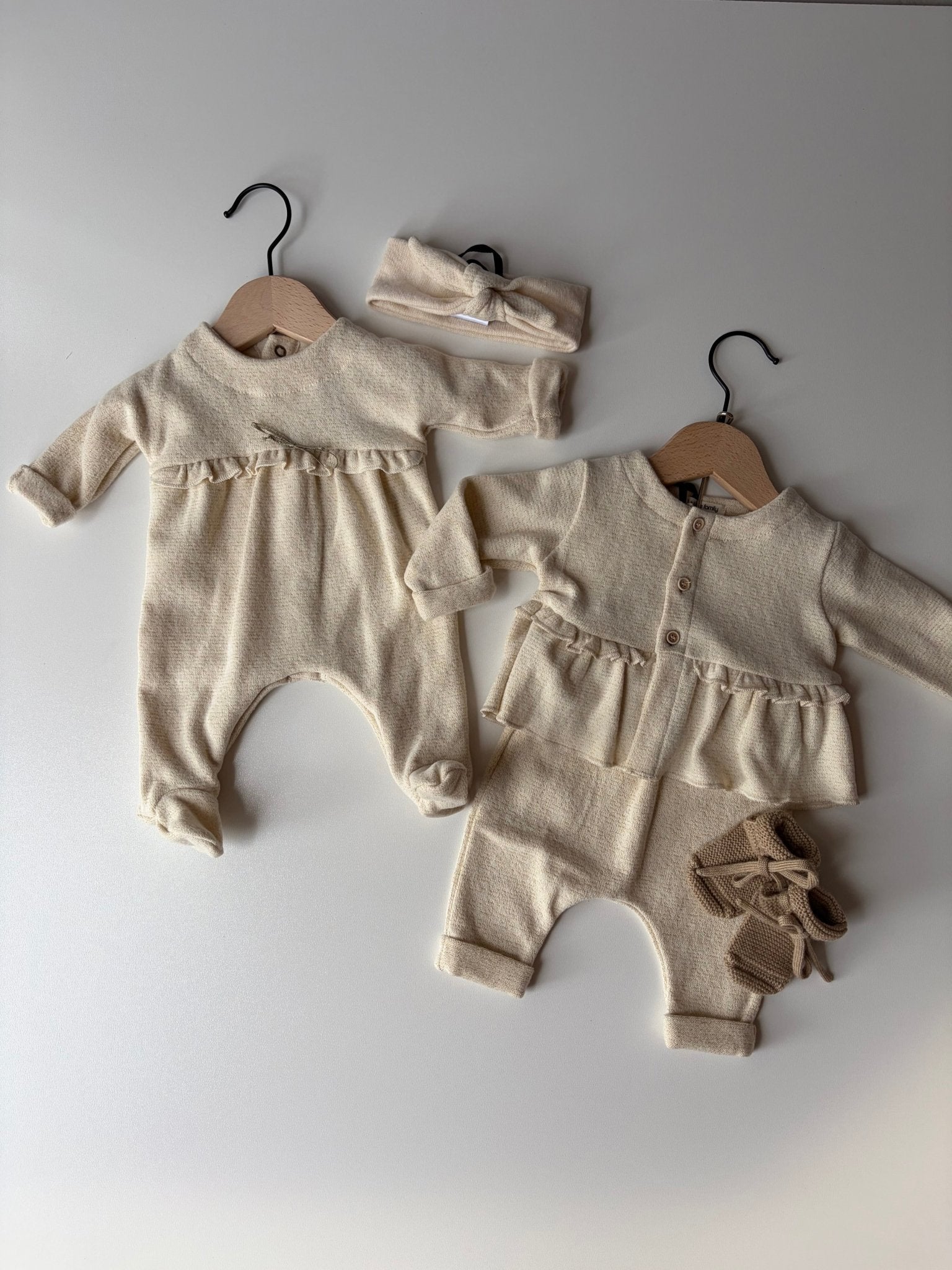 1+ In The Family | Boxpakje Cardenac | Ecru -