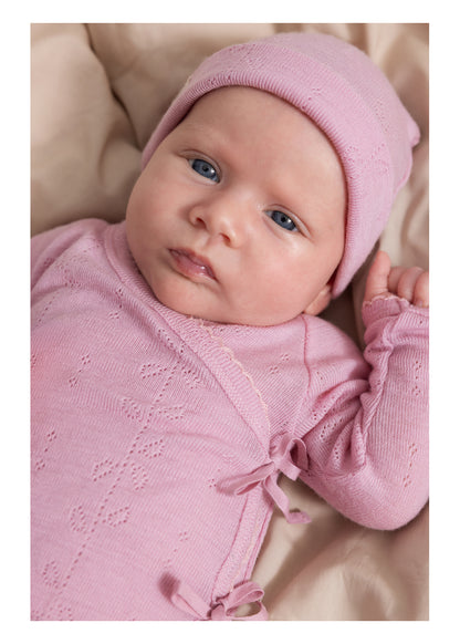 MarMar | Aiko Newborn Pointelle Muts Wol | Soft Berry
